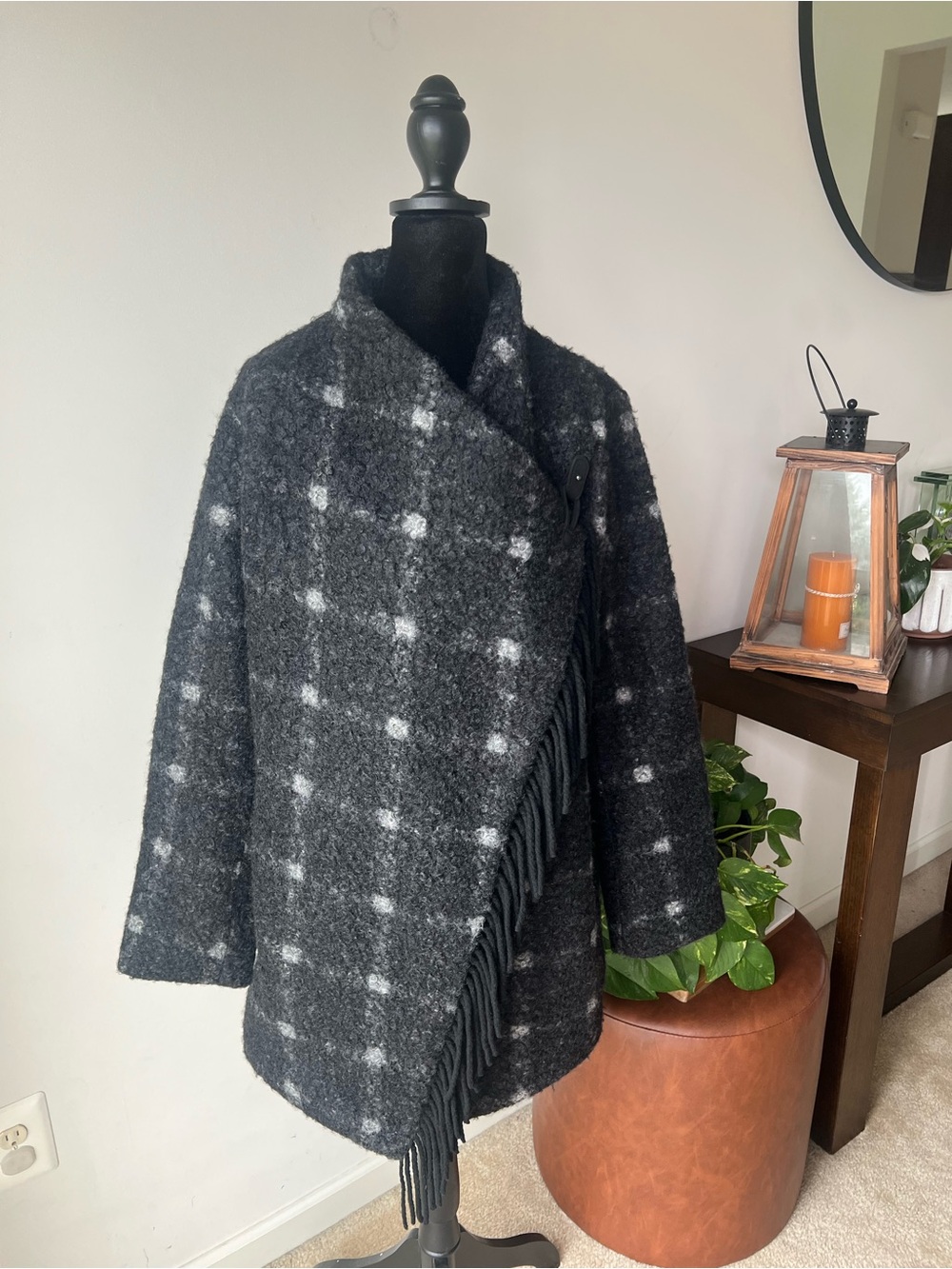 Sam Edelman Fringe Coat W Buckle Closure Black/Grey Size Medium